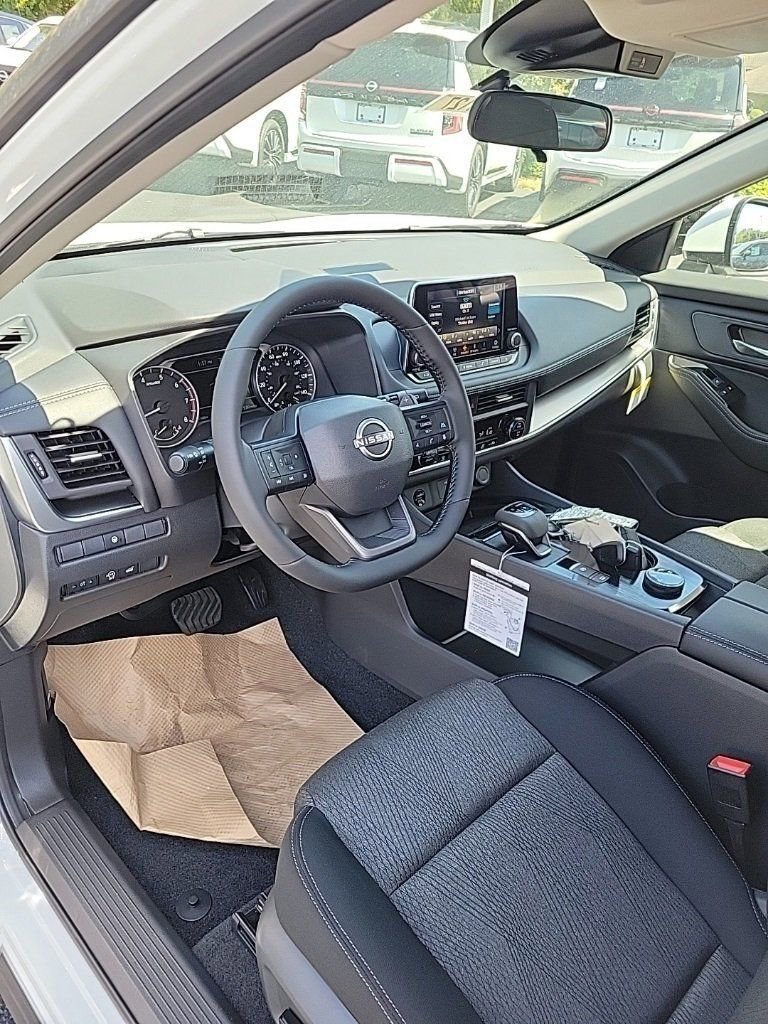 New 2026 Nissan Rogue SV w/ Cold Weather Package image 23