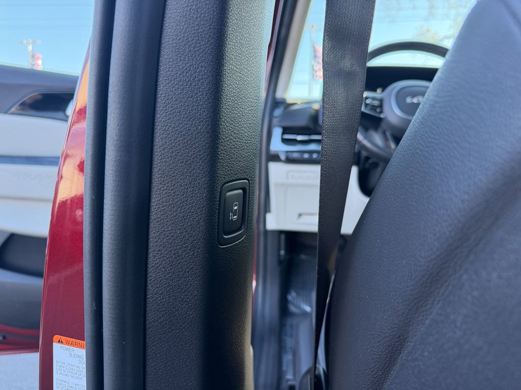 Used 2024 Kia Carnival SX Prestige image 28