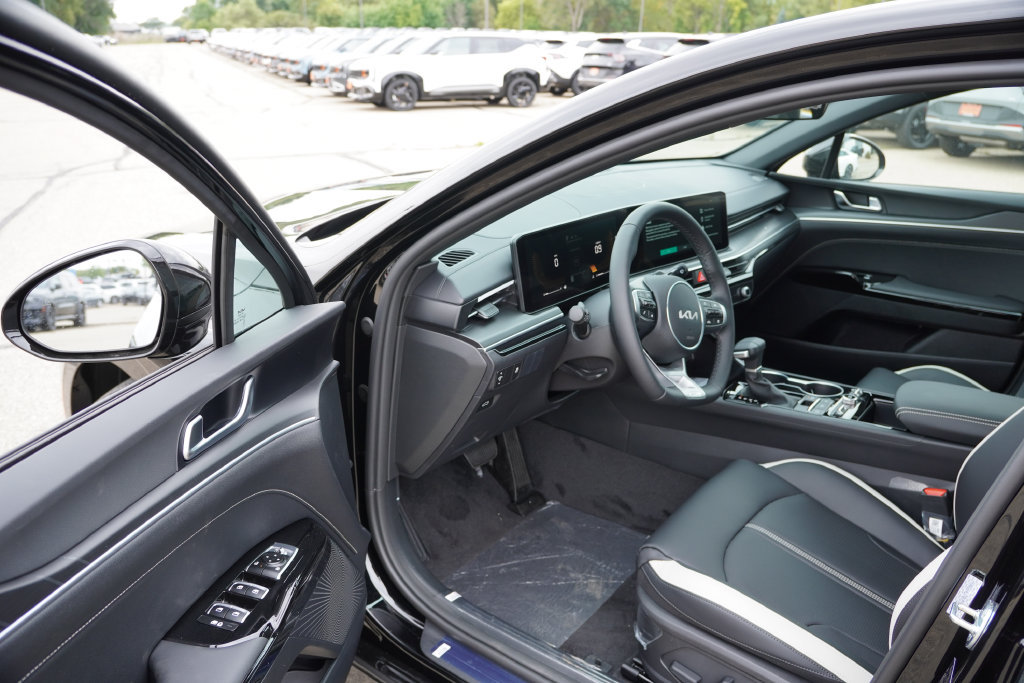 New 2027 Kia K5 GT-Line AWD/4WD image 10