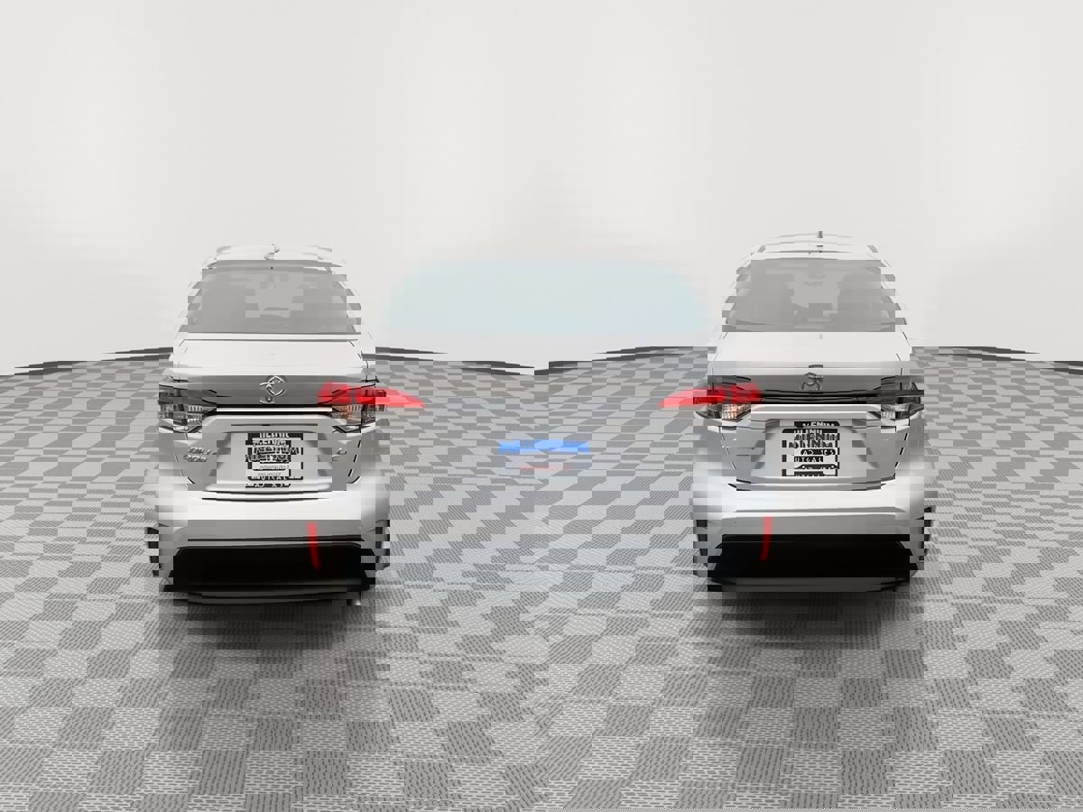 Used 2024 Toyota Corolla LE image 6