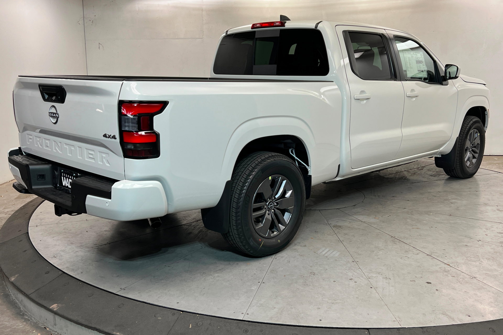 New 2026 Nissan Frontier SV w/ Tow Package image 5