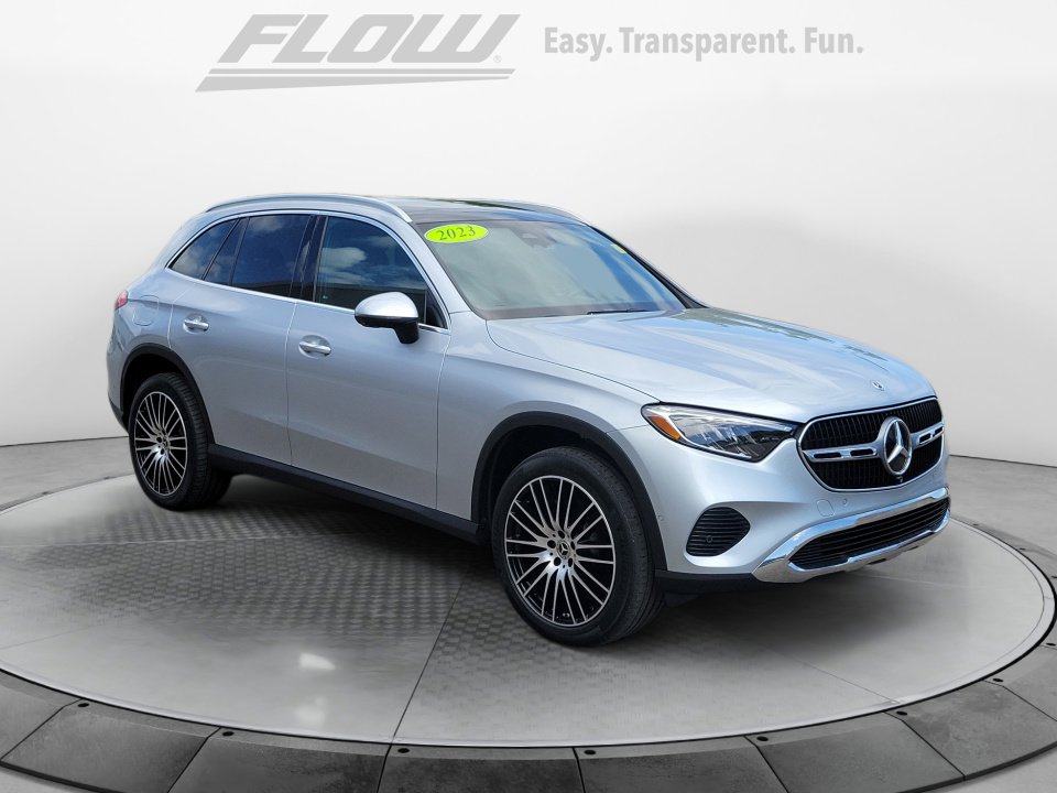 Used 2023 Mercedes-Benz GLC 300 4MATIC image 1