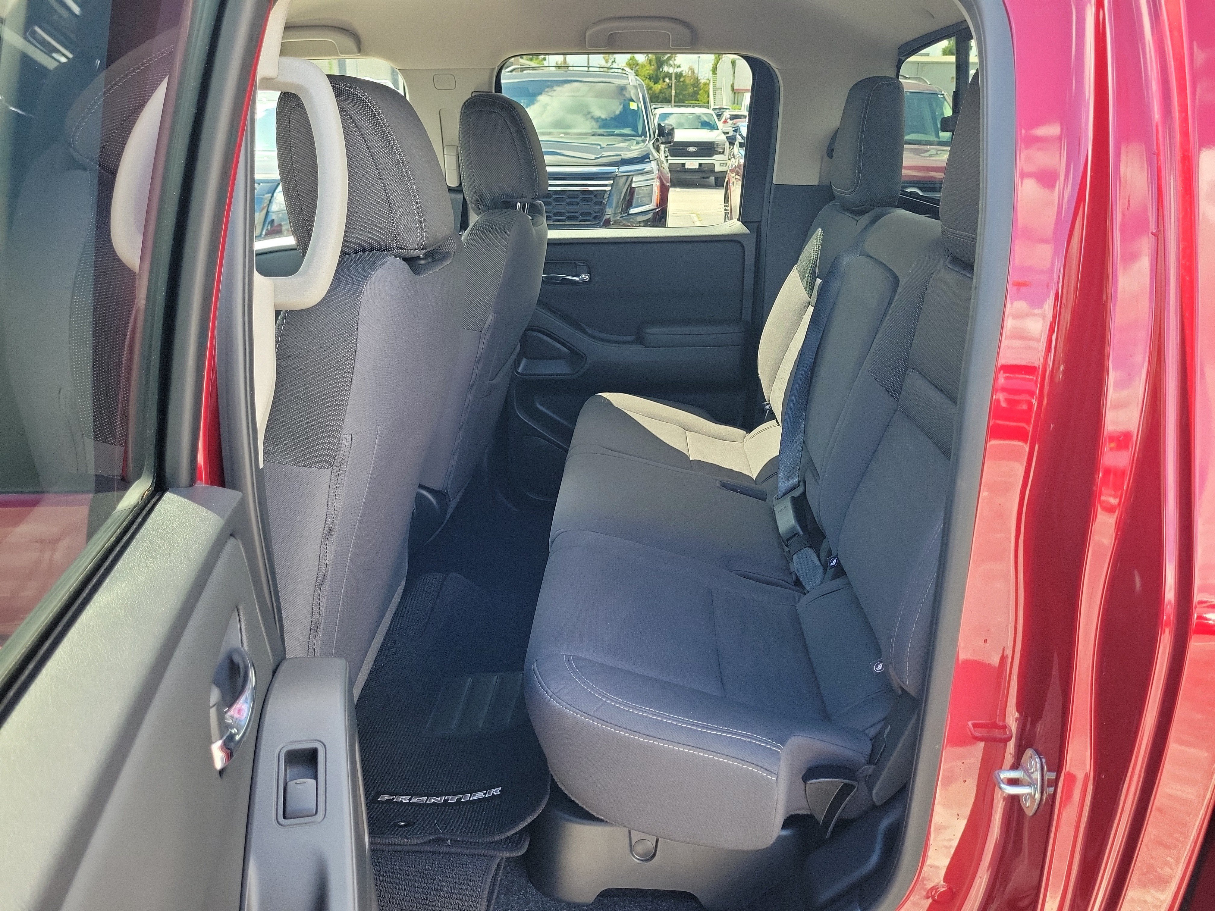 Certified 2024 Nissan Frontier SV w/ SV Convenience Package RWD image 13