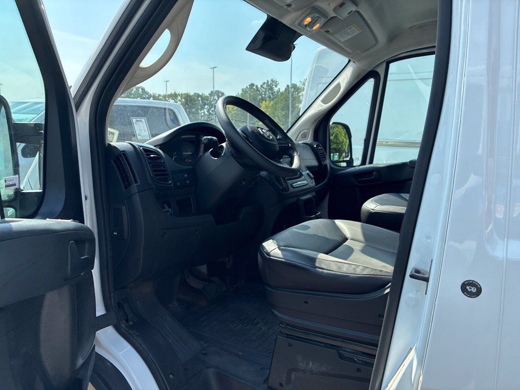 Used 2025 RAM ProMaster 2500 w/ Convenience Group FWD image 8