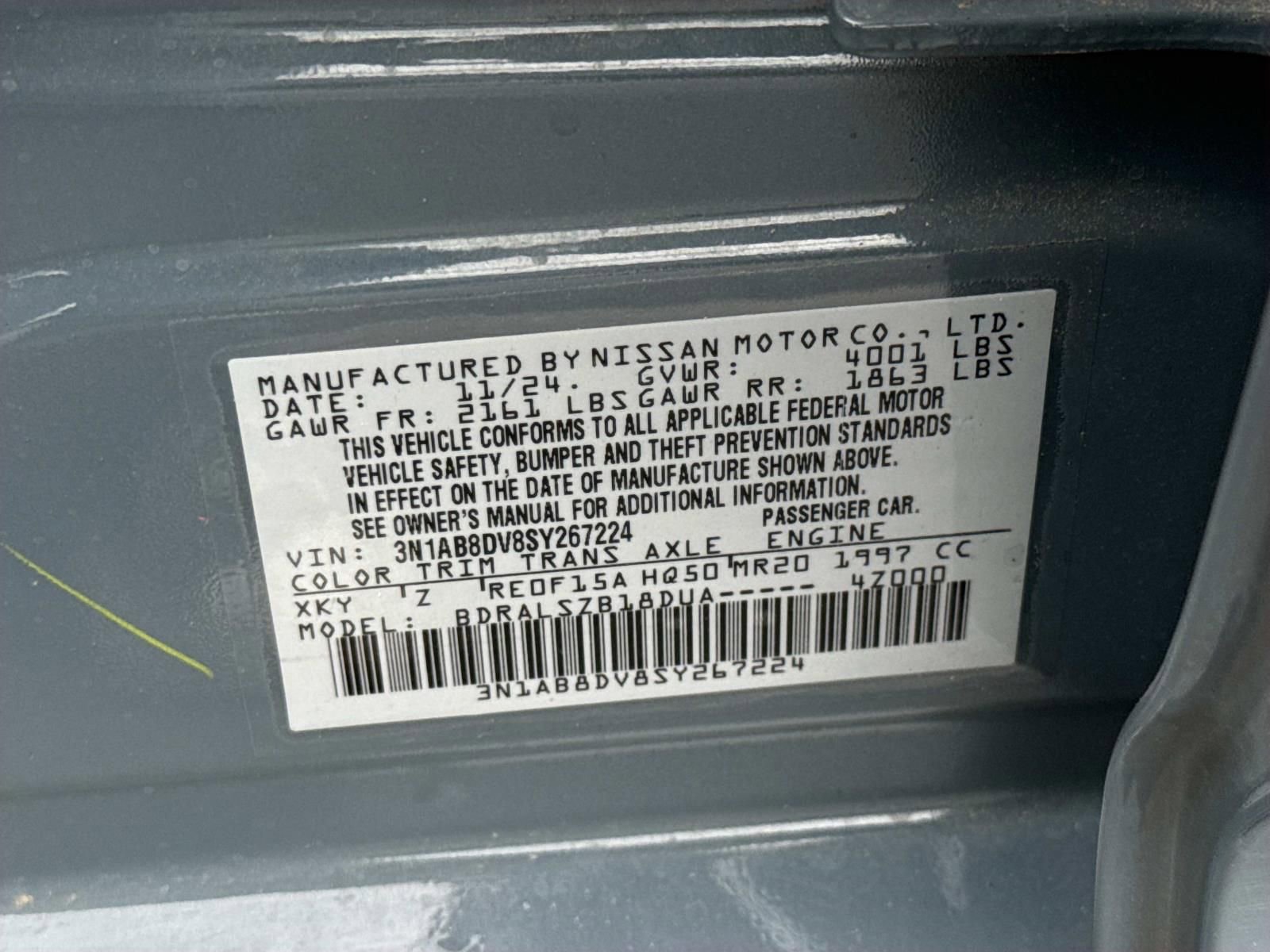 Used 2025 Nissan Sentra SR w/ SR Premium Package FWD image 31