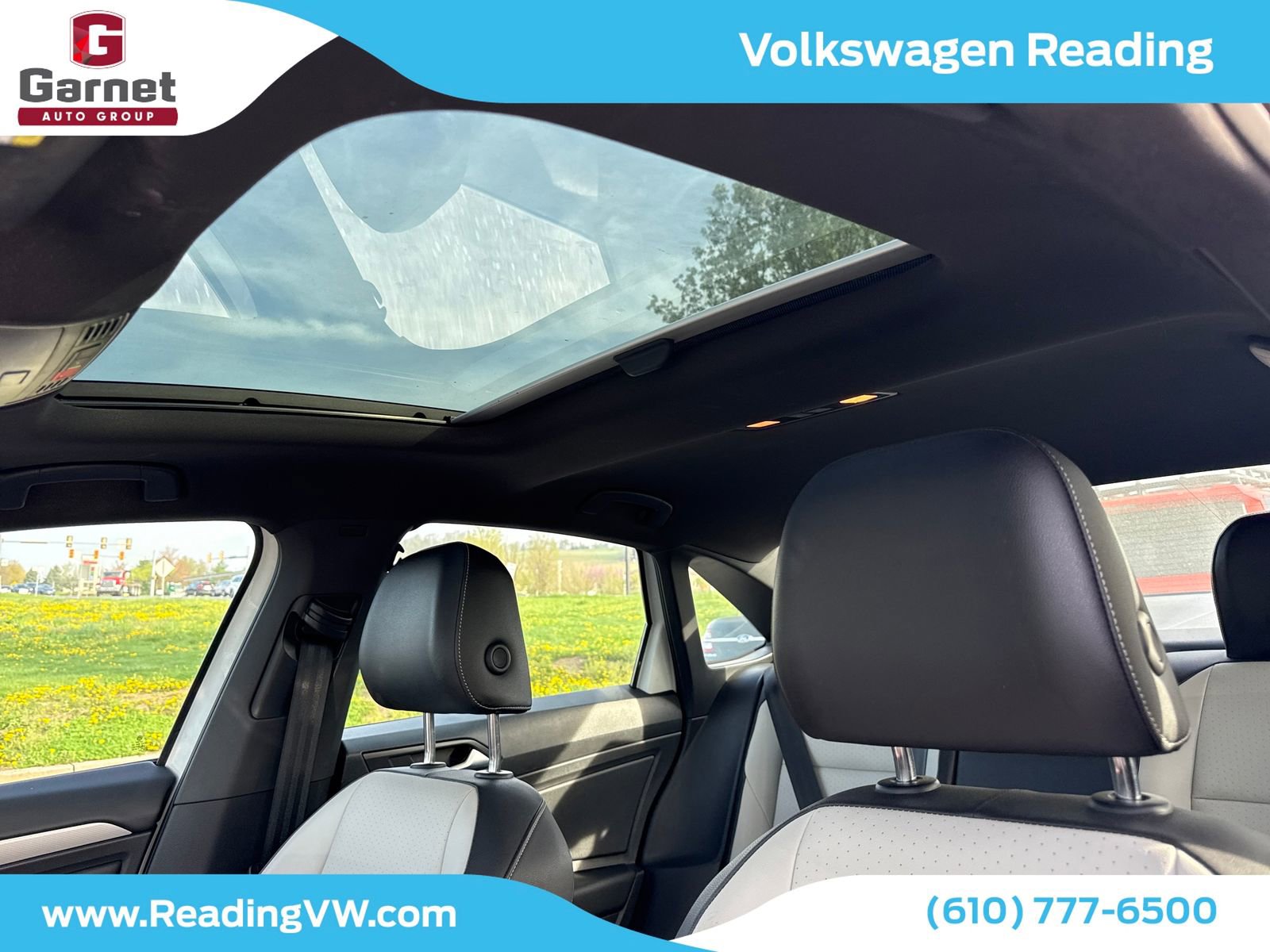 Used 2021 Volkswagen Jetta R-Line w/ R-Line Cold Weather Package FWD image 13