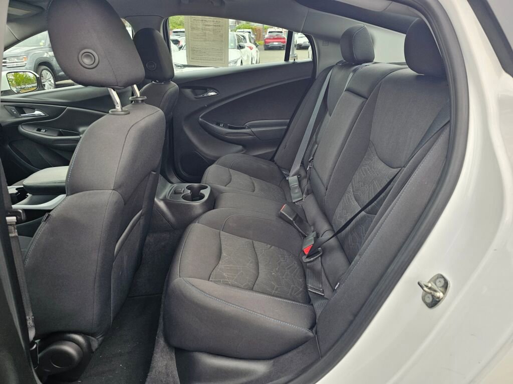 Used 2018 Chevrolet Volt LT FWD image 21