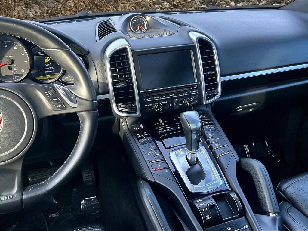 Used 2014 Porsche Cayenne Base image 6