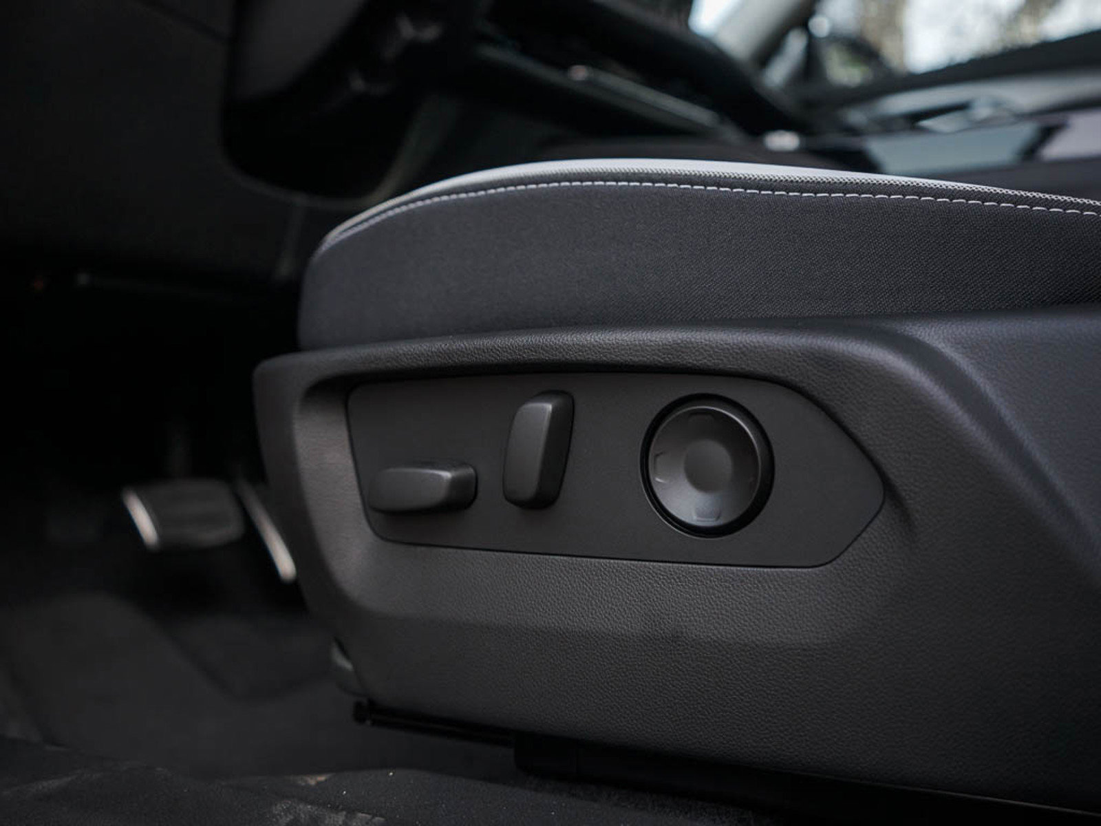 New 2025 Buick Envision Sport Touring image 20