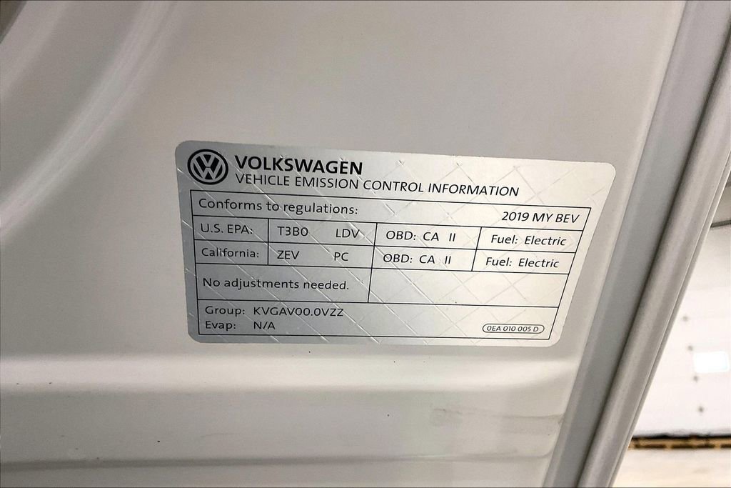 Used 2019 Volkswagen e-Golf SE w/ Driver Assistance Package FWD image 30