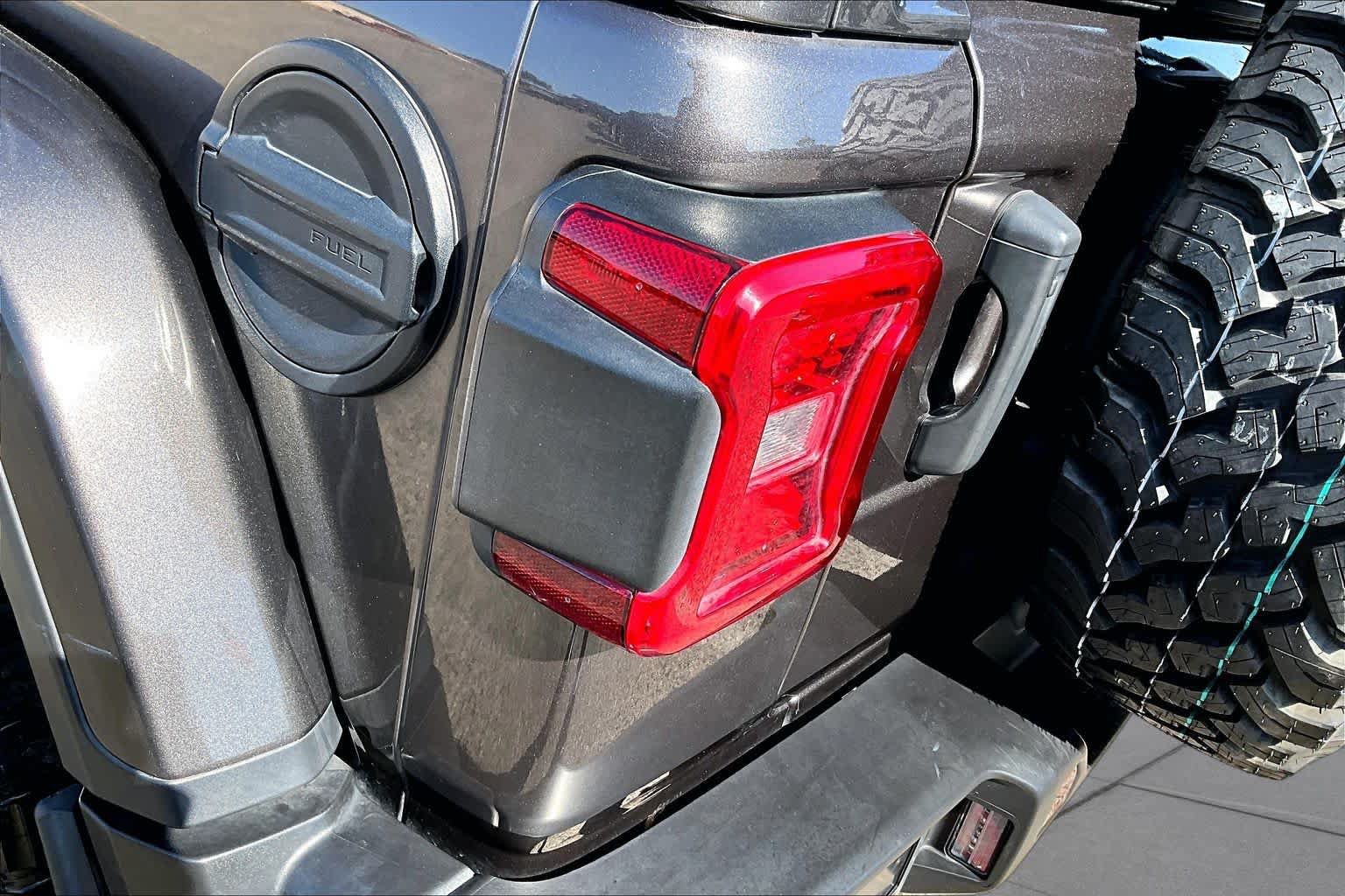 Used 2021 Jeep Wrangler Unlimited Rubicon AWD/4WD image 28