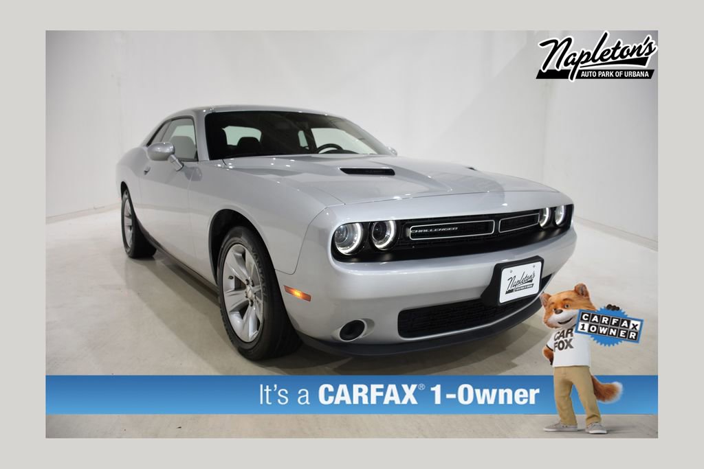 Used 2023 Dodge Challenger SXT image 1