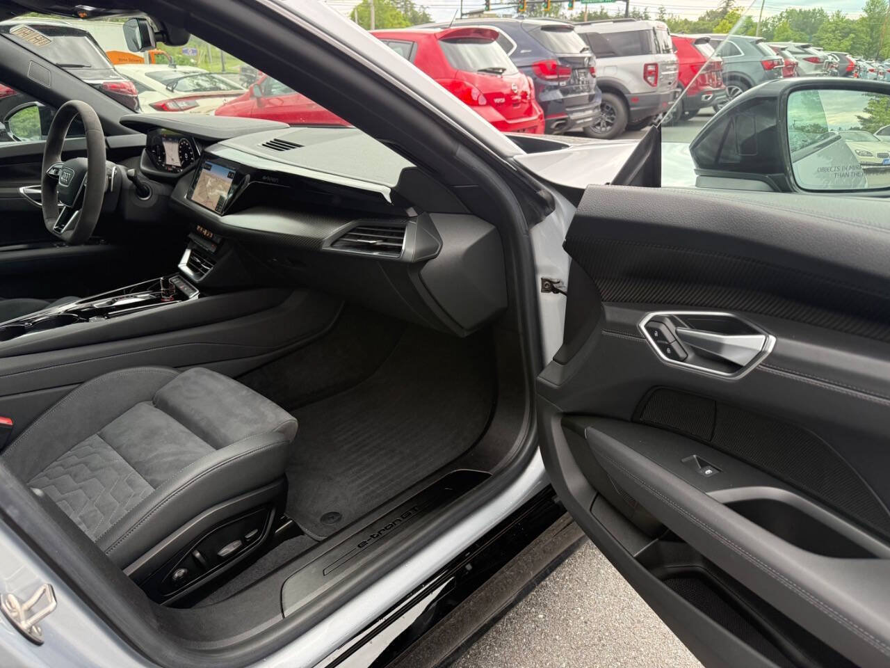 Used 2022 Audi e-tron GT Premium Plus w/ Performance Package AWD/4WD image 7