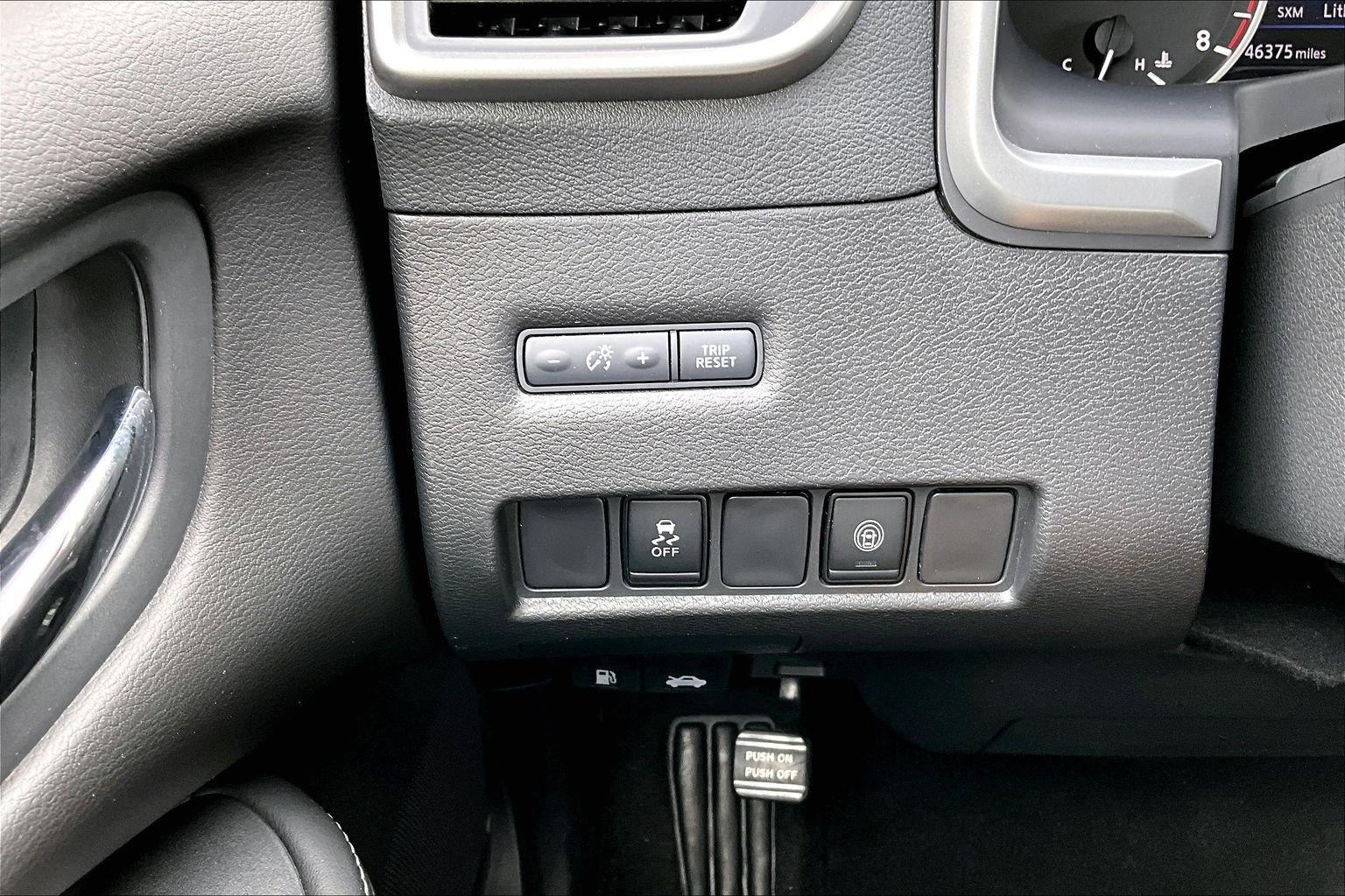 Used 2023 Nissan Murano SV w/ SV Midnight Edition Package FWD image 26