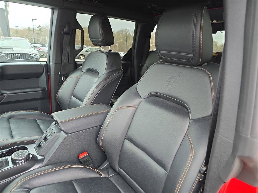 Used 2024 Ford Bronco Badlands w/ Sasquatch Package image 20