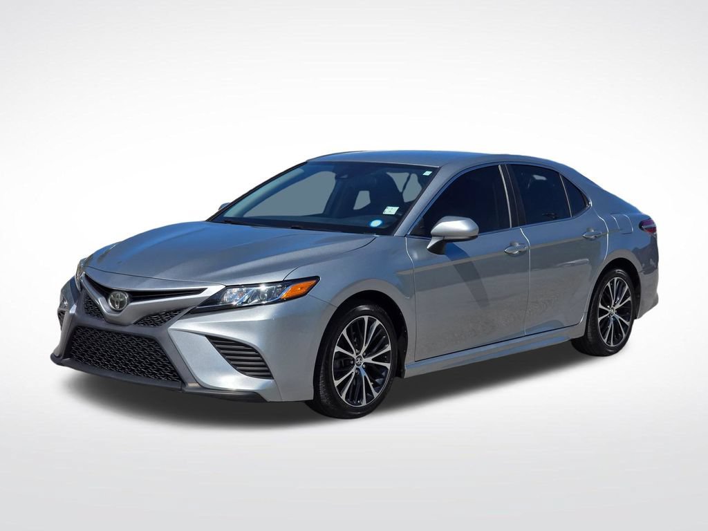 Used 2019 Toyota Camry SE FWD image 2