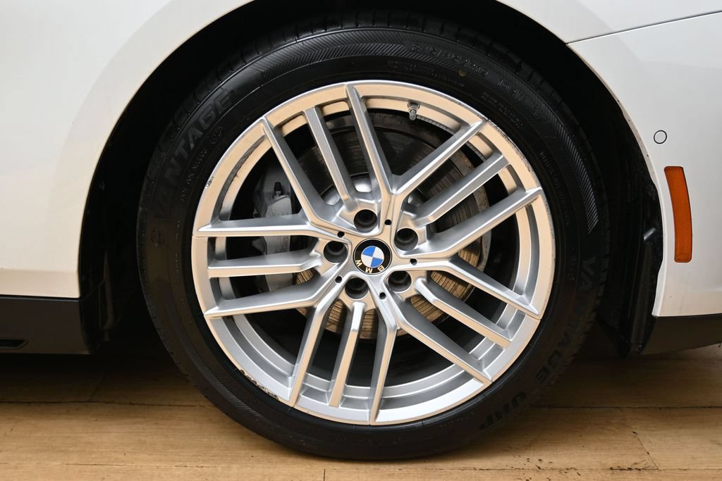 Used 2025 BMW 530i RWD image 17