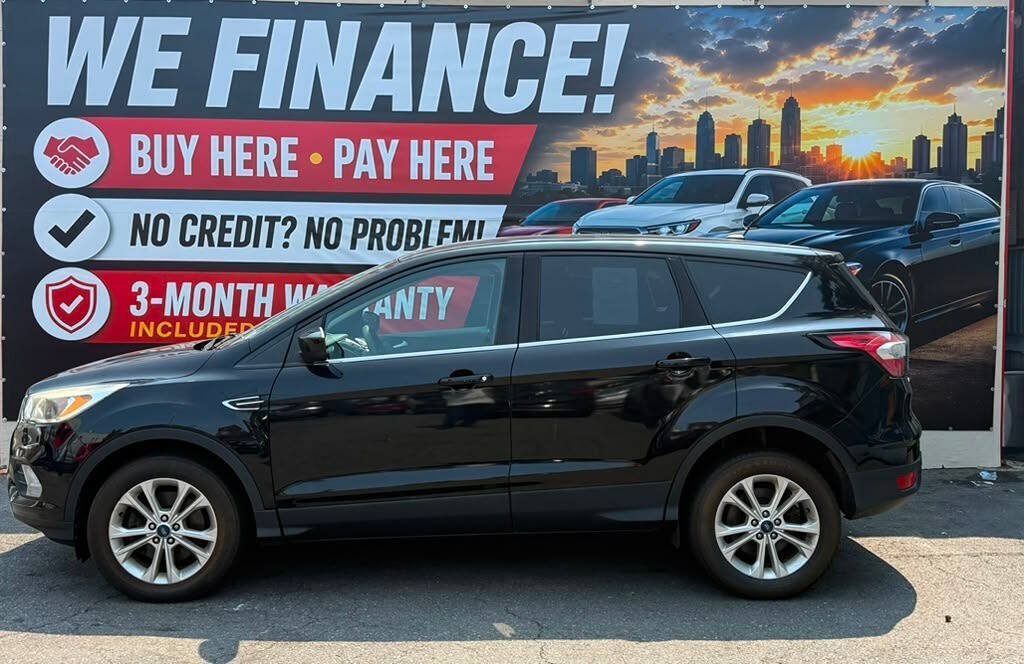 Used 2017 Ford Escape SE AWD/4WD image 4