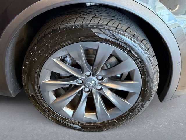 Used 2018 Tesla Model X 75D AWD/4WD image 8