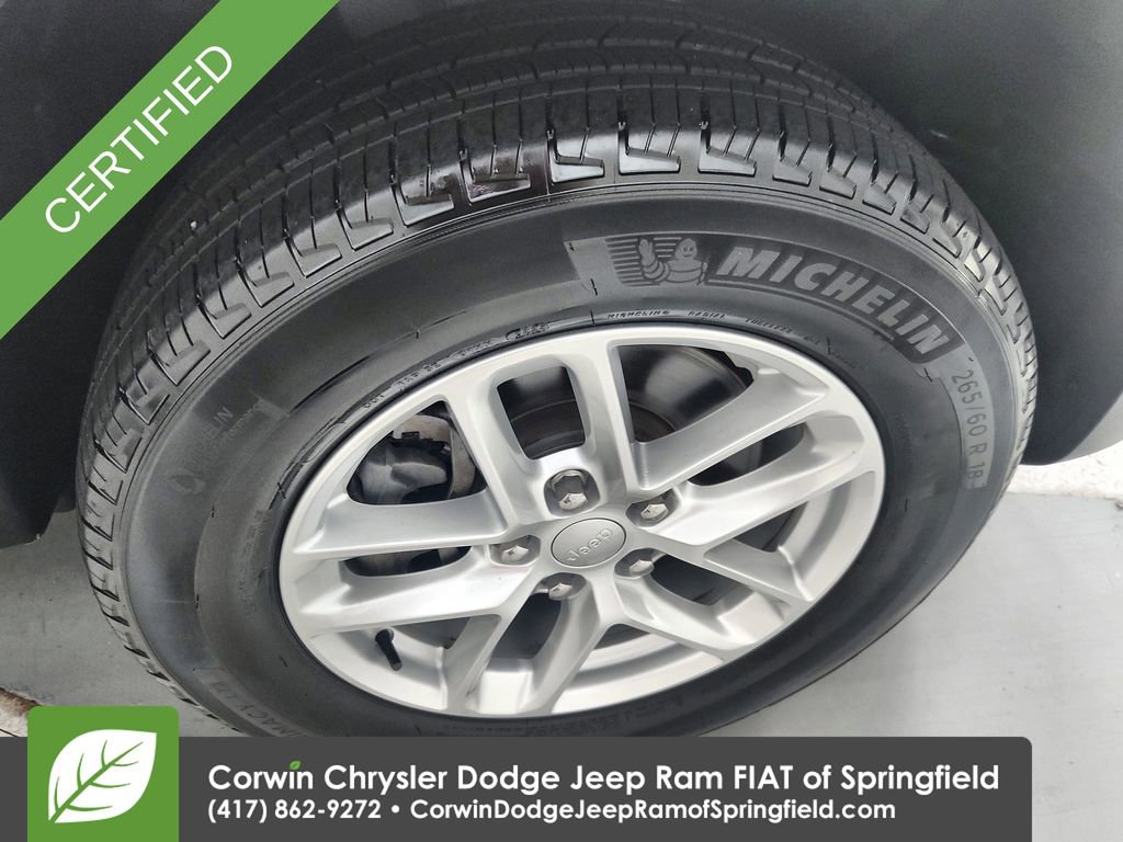 Used 2023 Jeep Grand Cherokee L Laredo AWD/4WD image 25