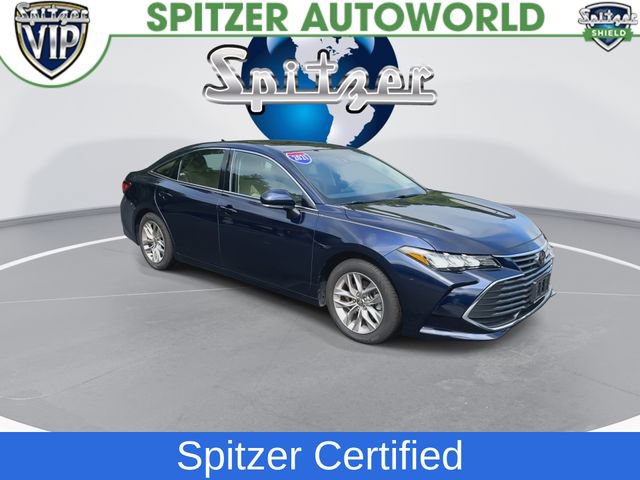 Used 2021 Toyota Avalon XLE w/ Moonroof Package AWD/4WD image 2