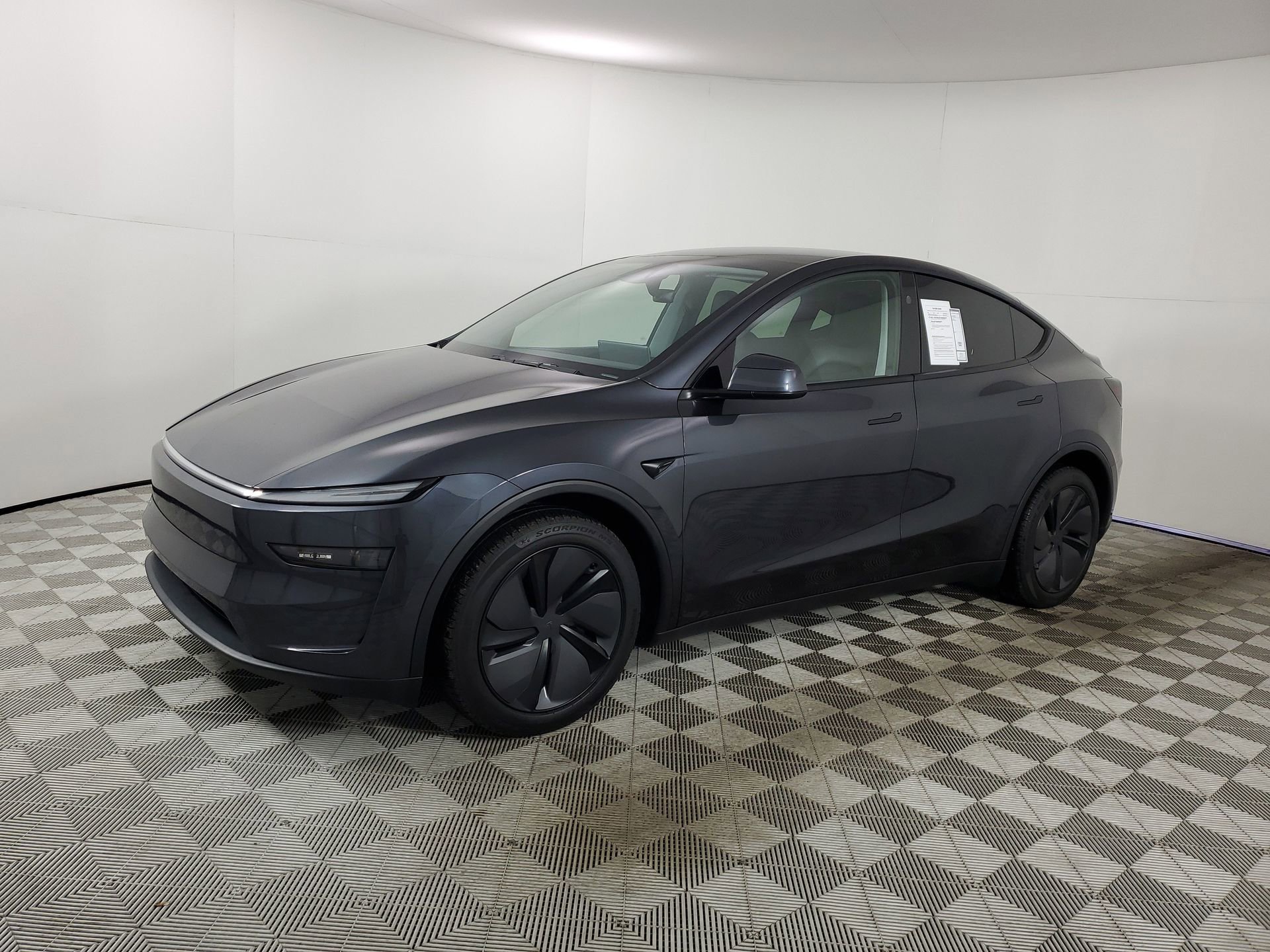 Used 2026 Tesla Model Y Long Range image 5