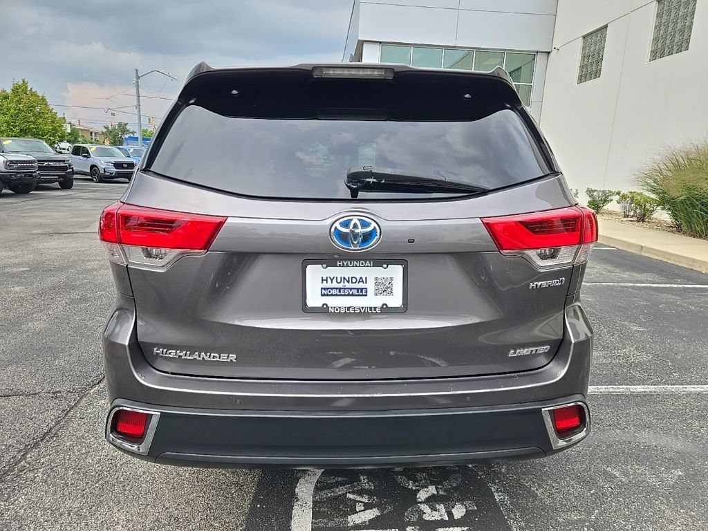 Used 2017 Toyota Highlander Limited Platinum AWD/4WD image 7