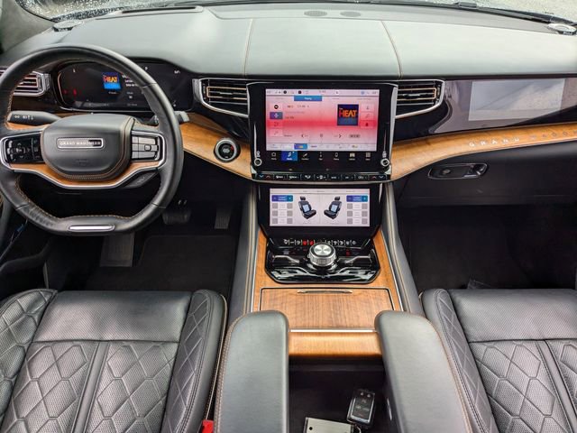Used 2022 Jeep Grand Wagoneer Series III image 15
