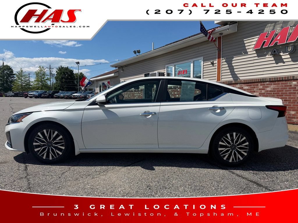 Used 2023 Nissan Altima 2.5 SV FWD image 3
