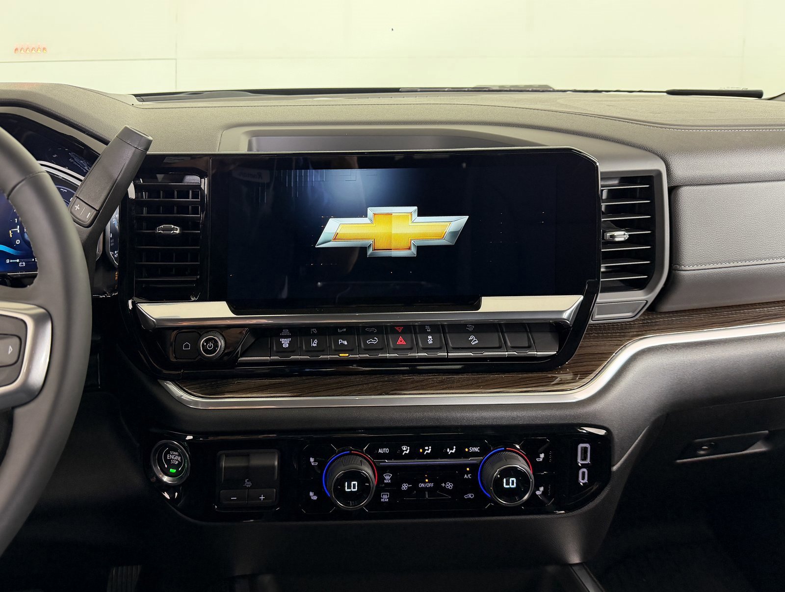 New 2026 Chevrolet Silverado 2500 LT image 11
