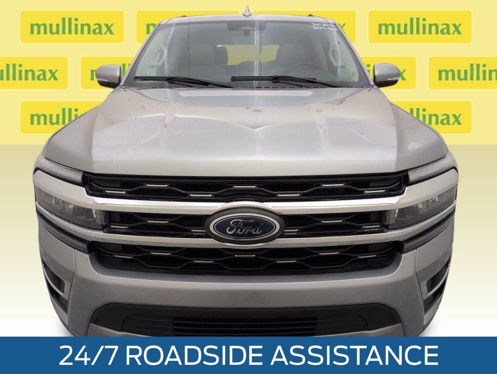 Used 2024 Ford Expedition Limited image 18
