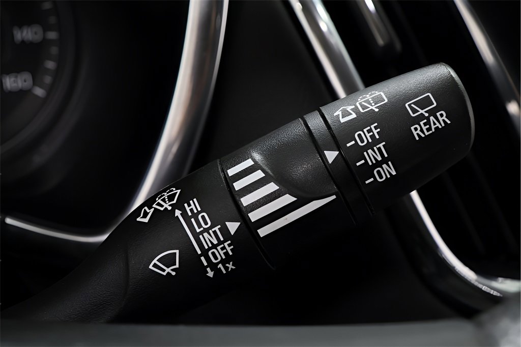 Used 2023 Chevrolet Equinox LT image 16