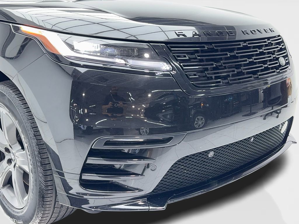 Used 2025 Land Rover Range Rover Velar Dynamic SE image 3