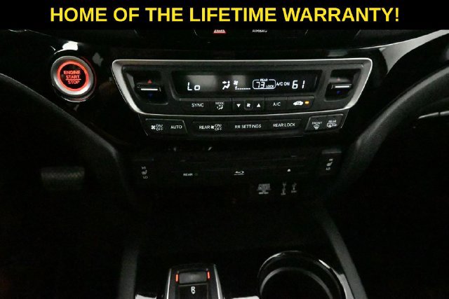 Used 2017 Honda Pilot Touring image 23