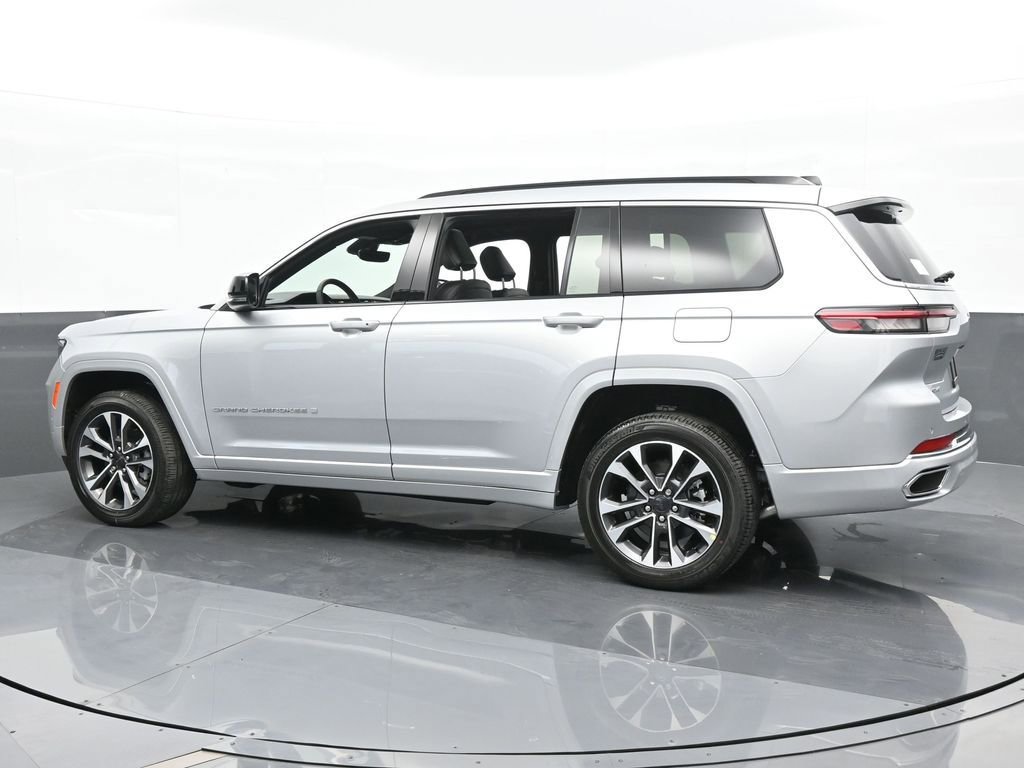 Used 2024 Jeep Grand Cherokee L Overland image 3
