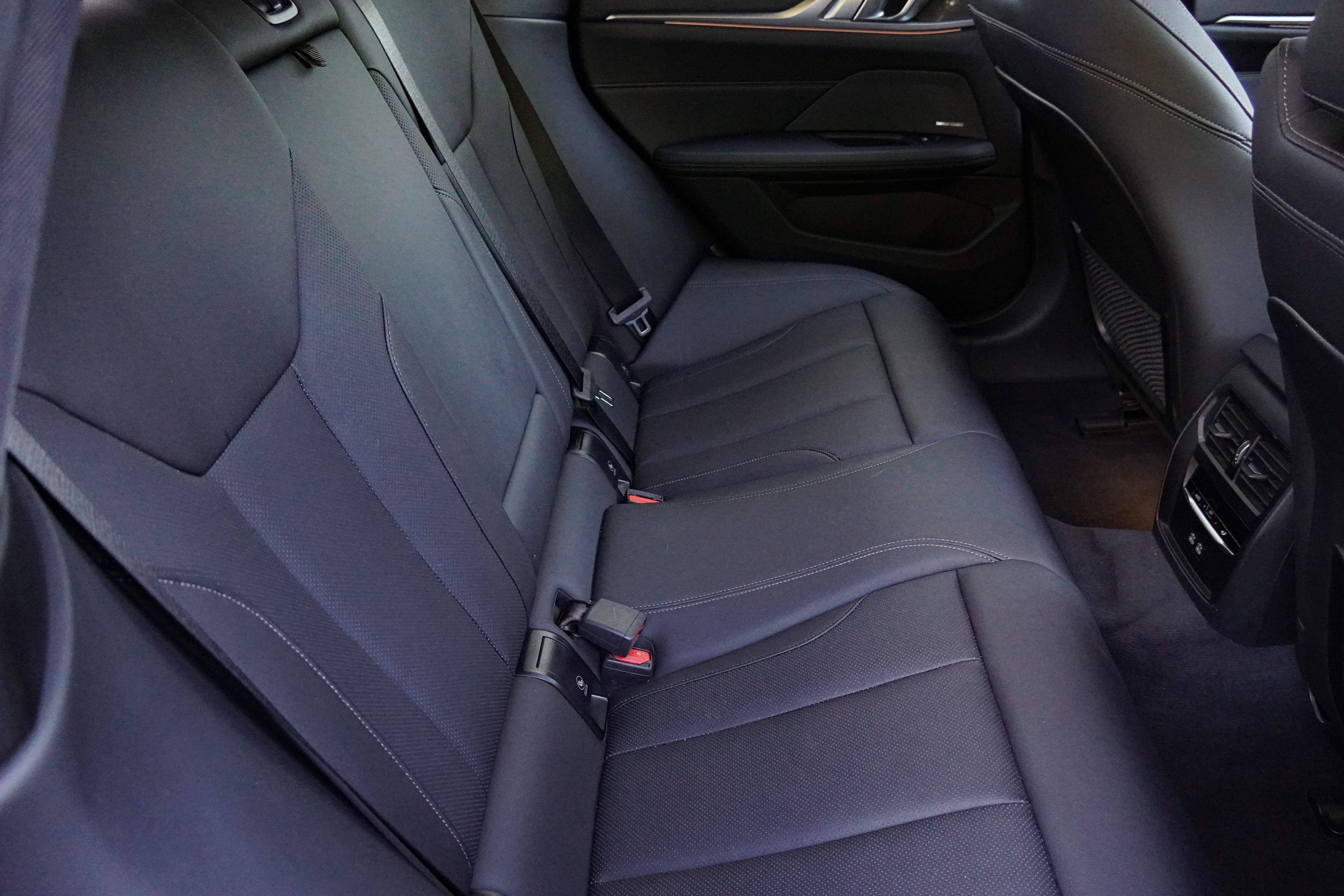 Certified 2023 BMW i4 eDrive40 w/ M Sport Package RWD image 35