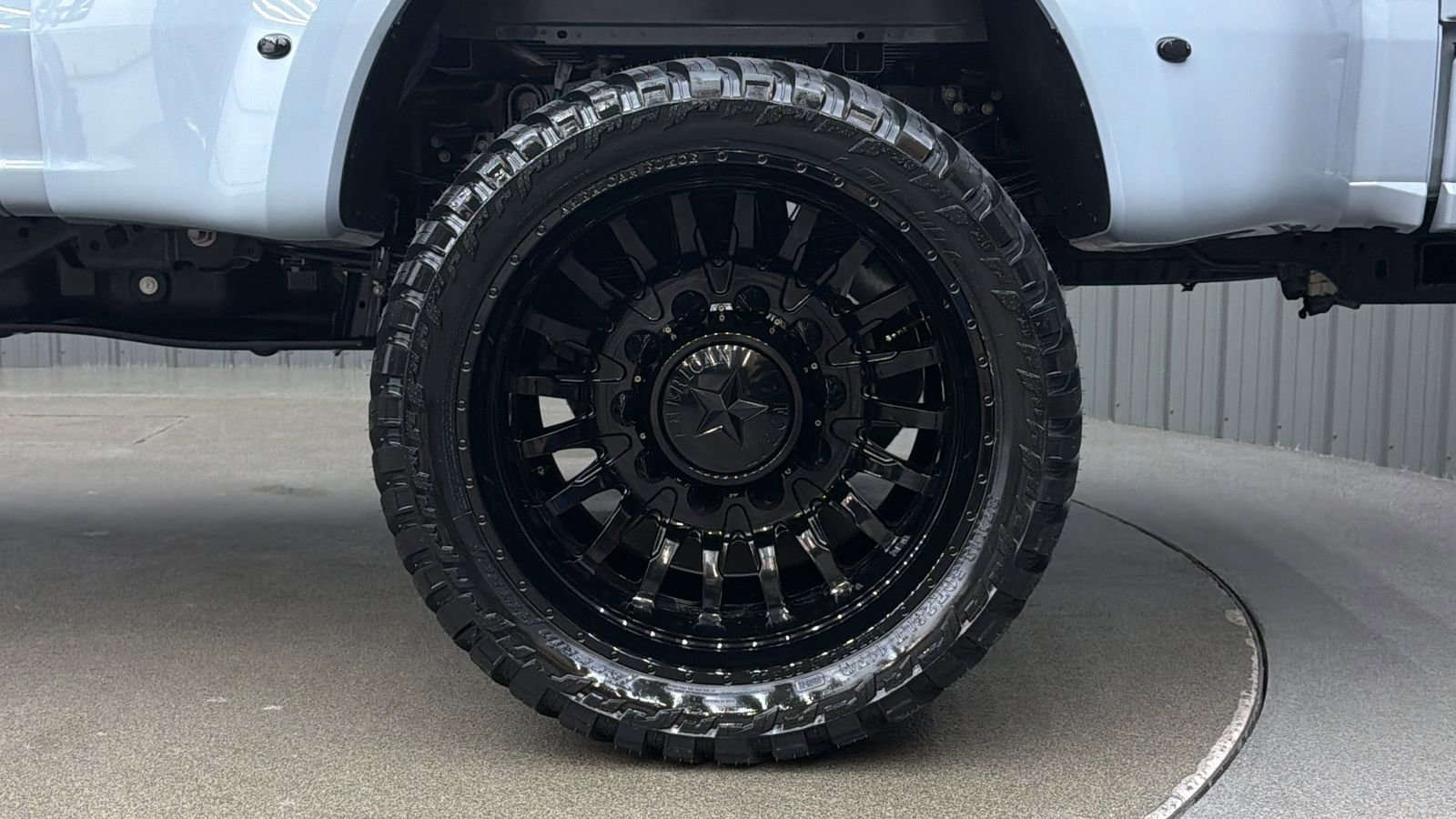 Used 2026 Ford F450 Platinum w/ FX4 Off-Road Package image 12