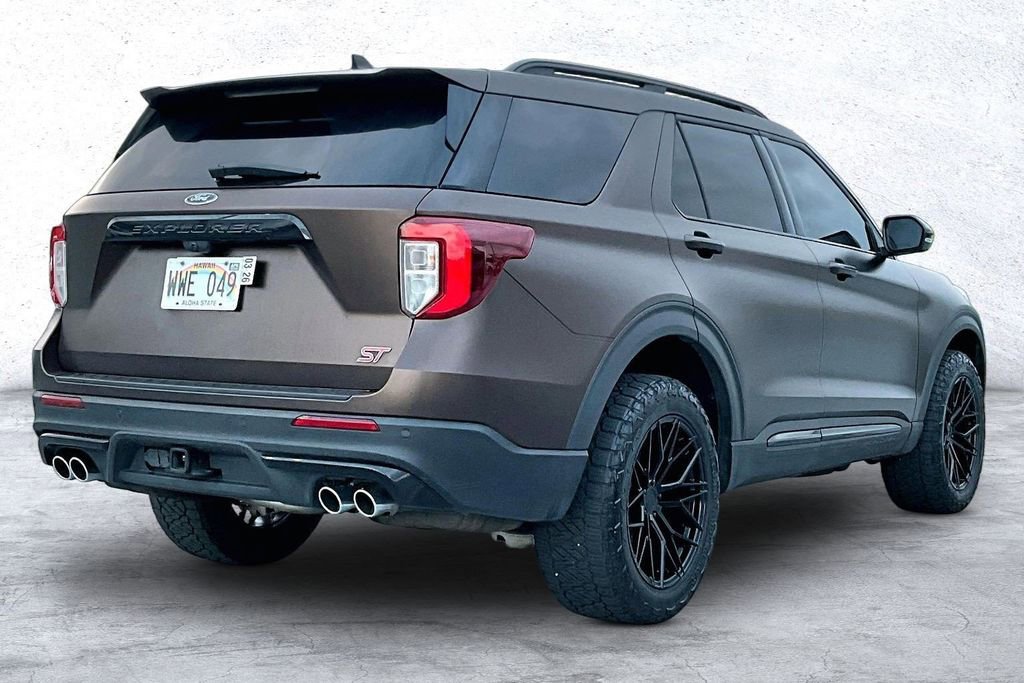 Used 2023 Ford Explorer ST w/ Equipment Group 401A image 2