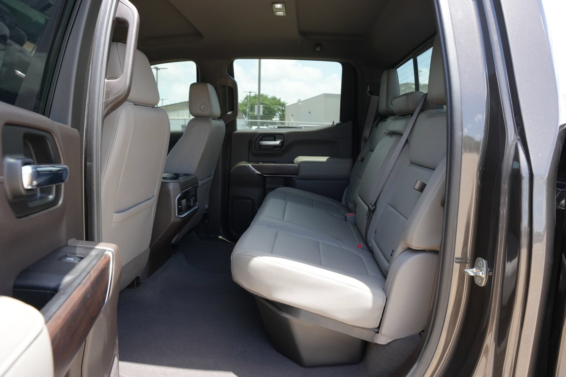 Used 2019 GMC Sierra 1500 SLT RWD image 18
