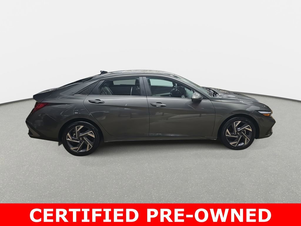 Certified 2025 Hyundai Elantra Limited image 4