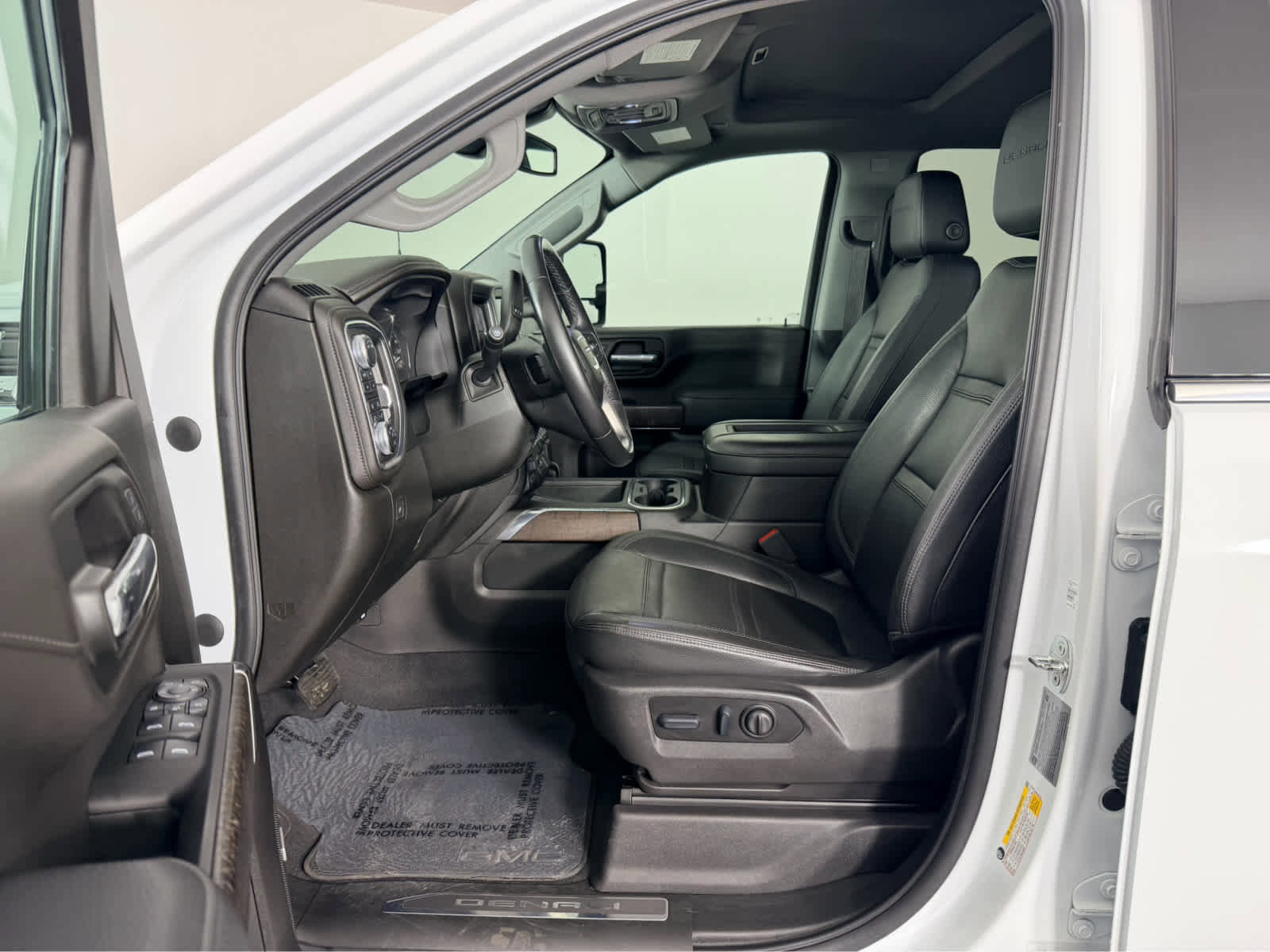 Used 2022 GMC Sierra 2500 Denali image 11