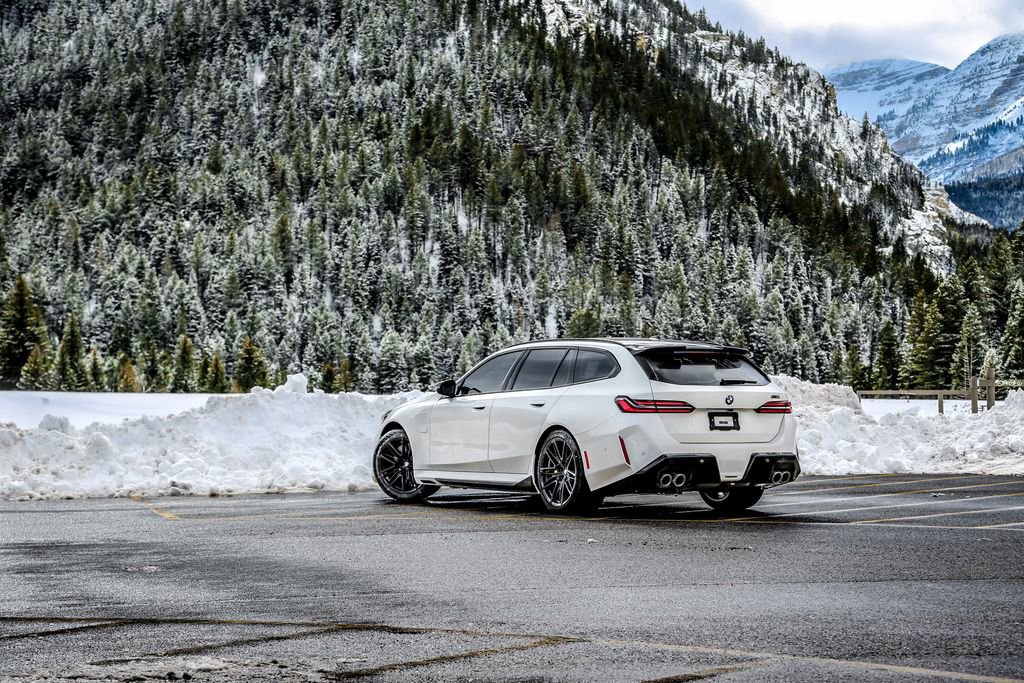New 2026 BMW M5 Touring image 7