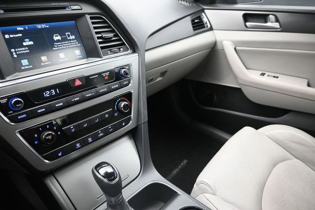 Used 2017 Hyundai Sonata Sport w/ Value Edition Package 02 FWD image 30