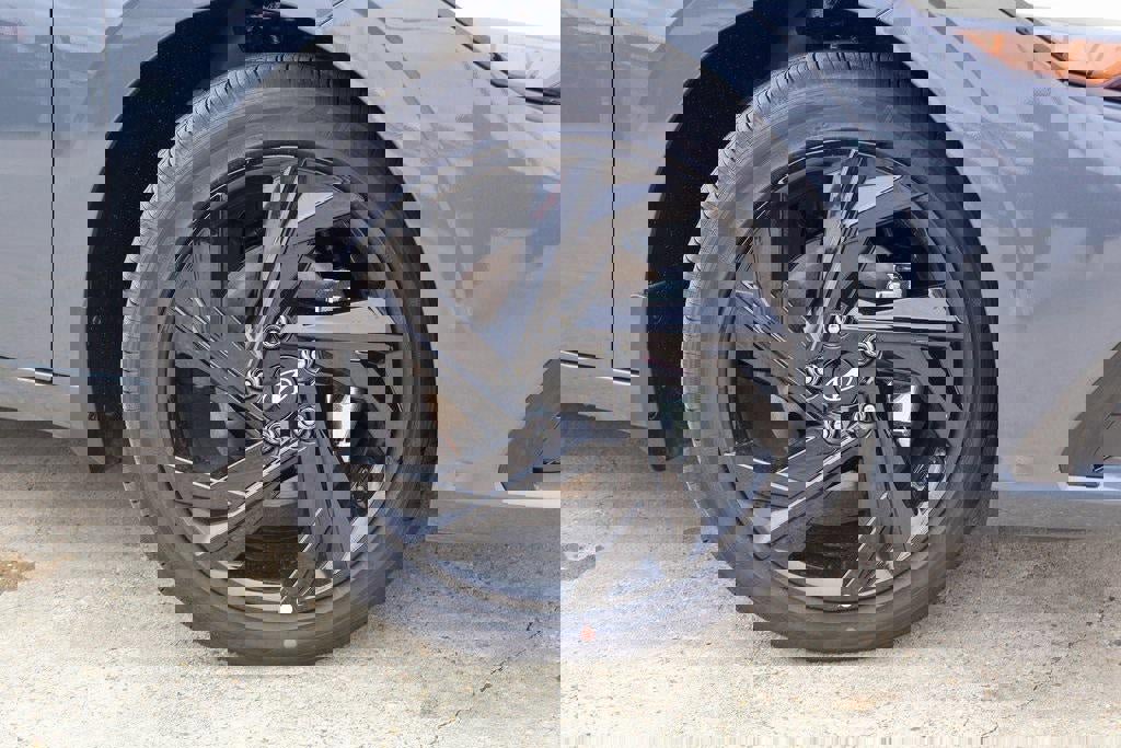 New 2026 Hyundai Elantra SEL Sport Premium image 29