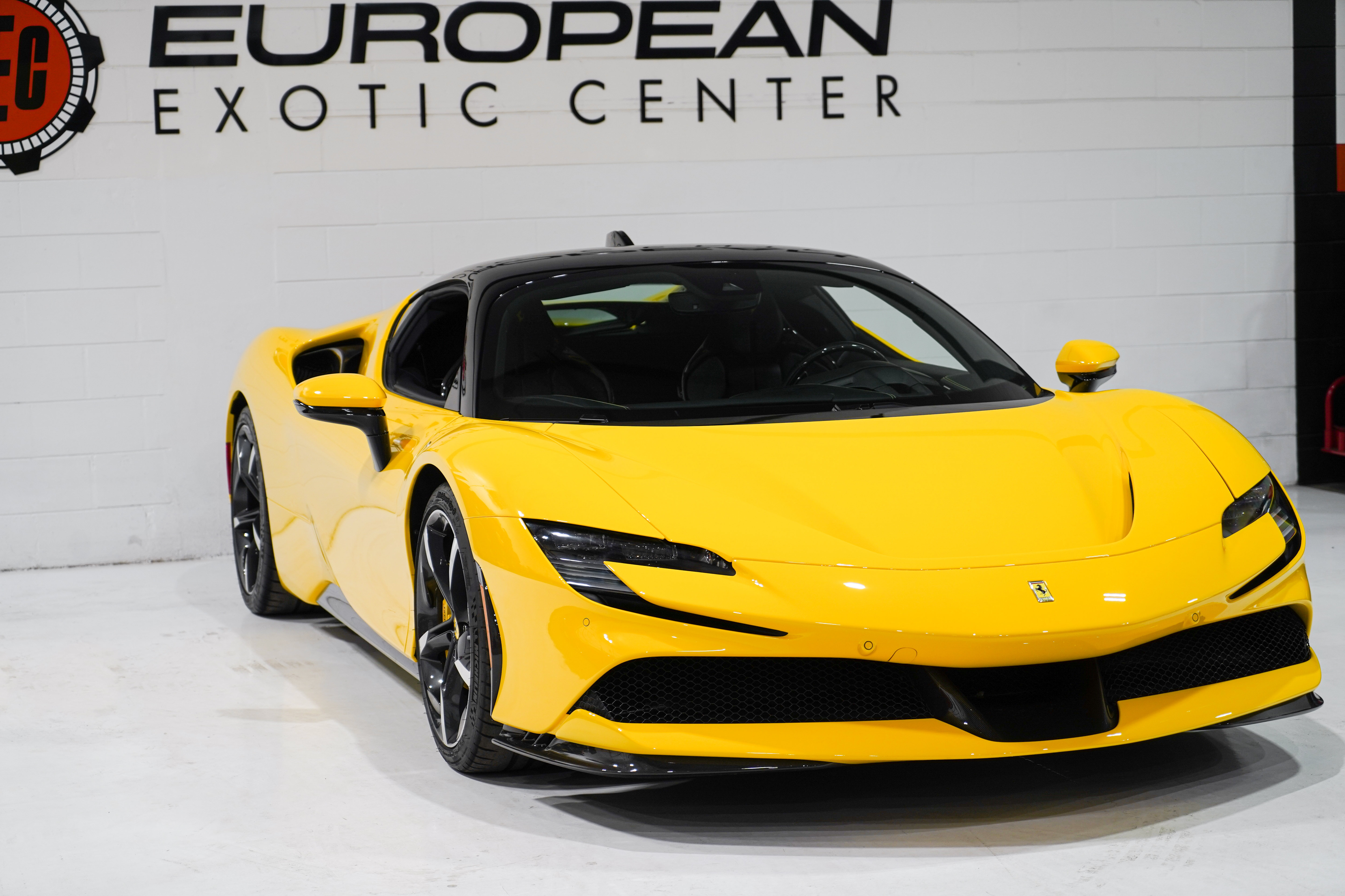Used 2021 Ferrari SF90 Stradale AWD/4WD image 28