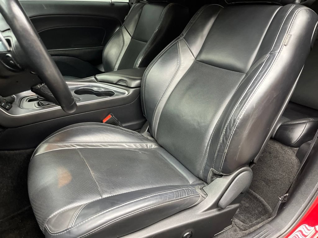 Used 2015 Dodge Challenger R/T Plus RWD image 21