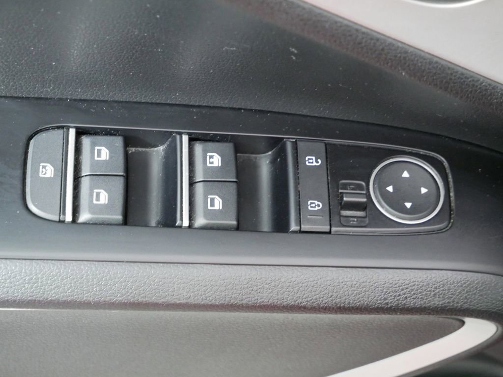 Used 2024 Kia Soul LX w/ Option Group 015 FWD image 21