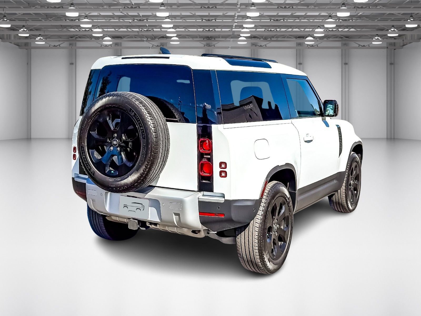 Used 2025 Land Rover Defender 90 S image 5