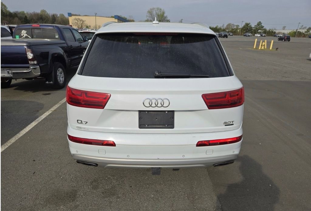 Used 2017 Audi Q7 3.0T Premium Plus image 6