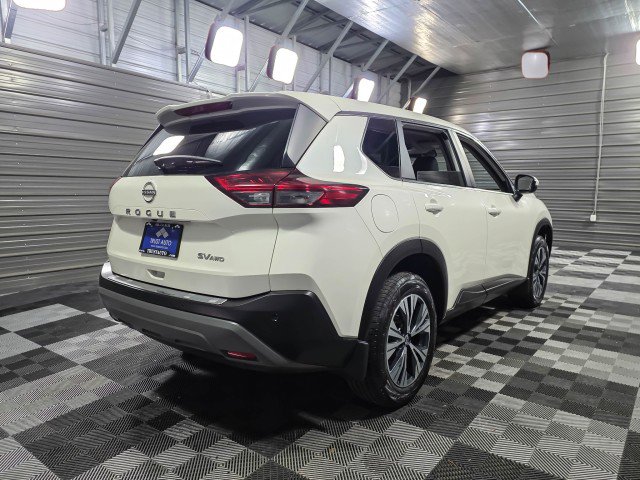 Used 2022 Nissan Rogue SV image 5